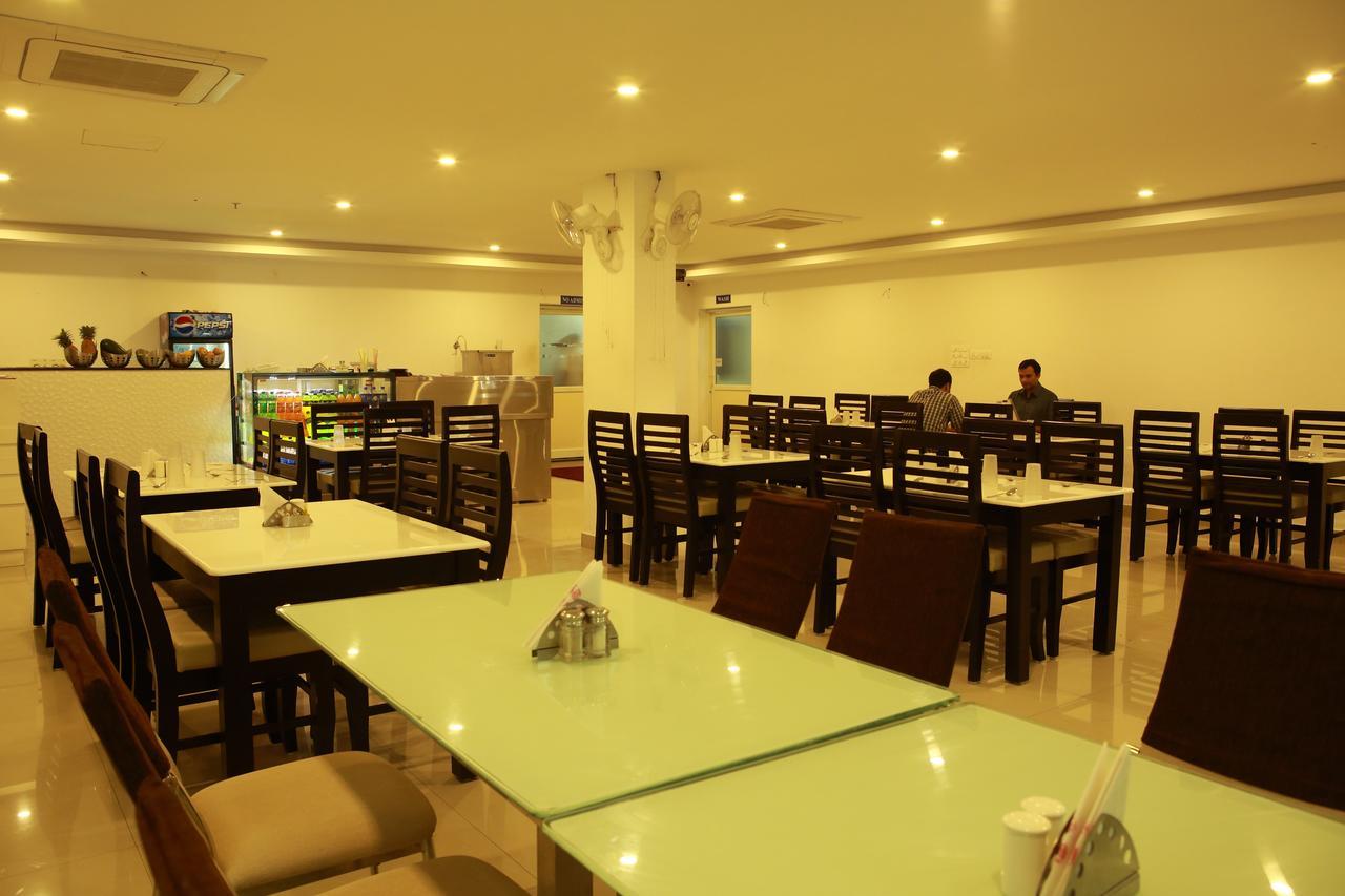 Sara Hotels&Apartments Nedumbassery Exterior foto