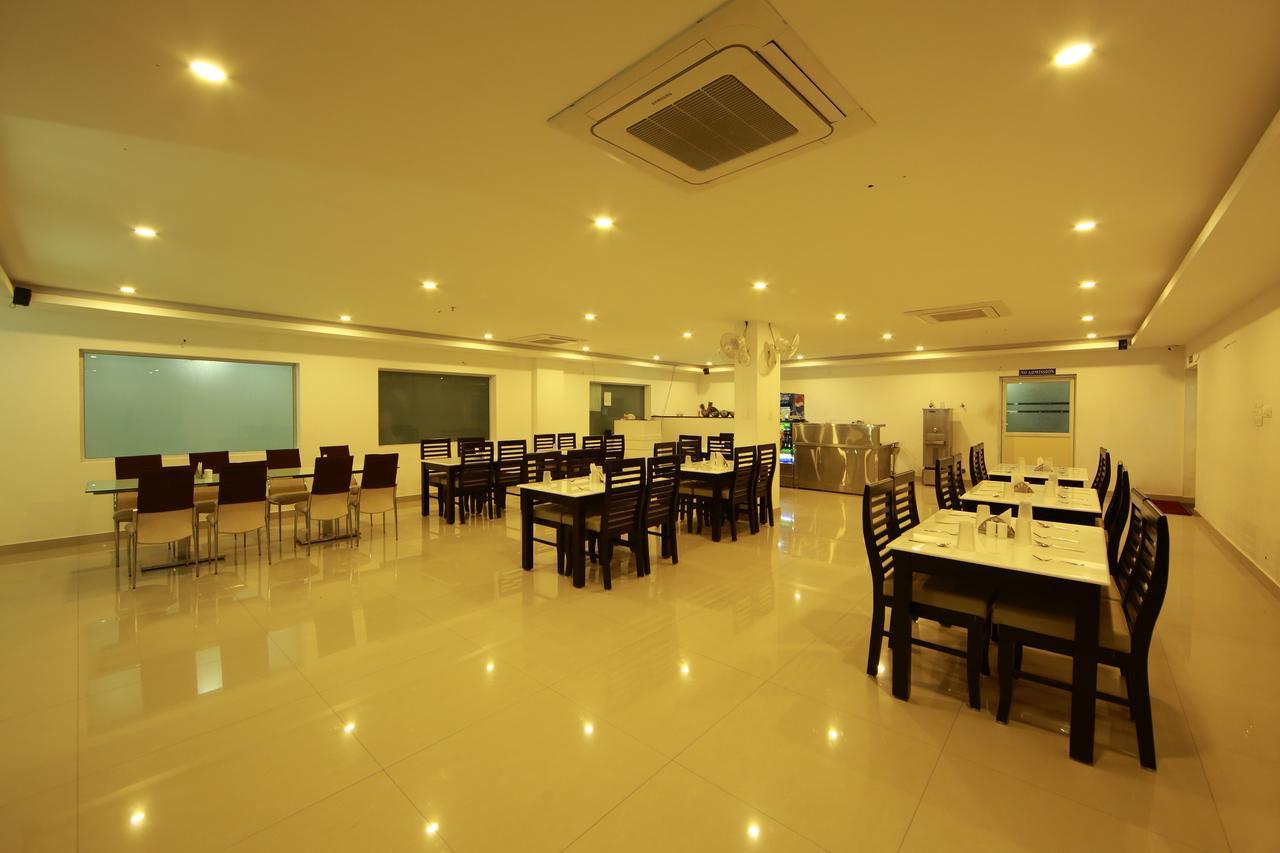 Sara Hotels&Apartments Nedumbassery Exterior foto